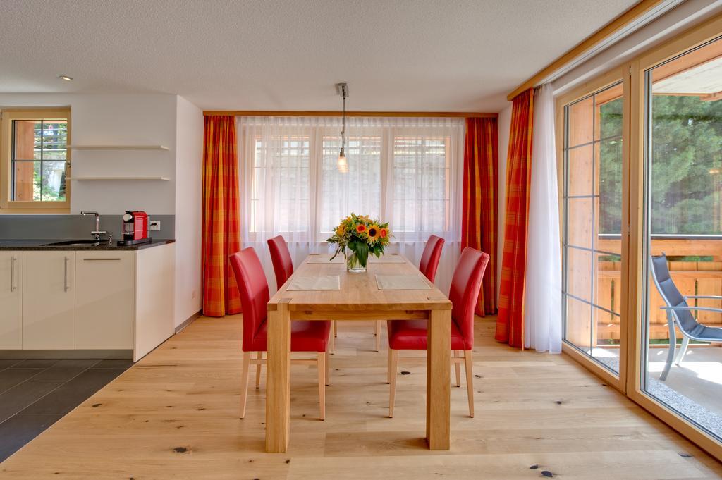 Jaegerhof Serviced Apartements زيرمات الغرفة الصورة